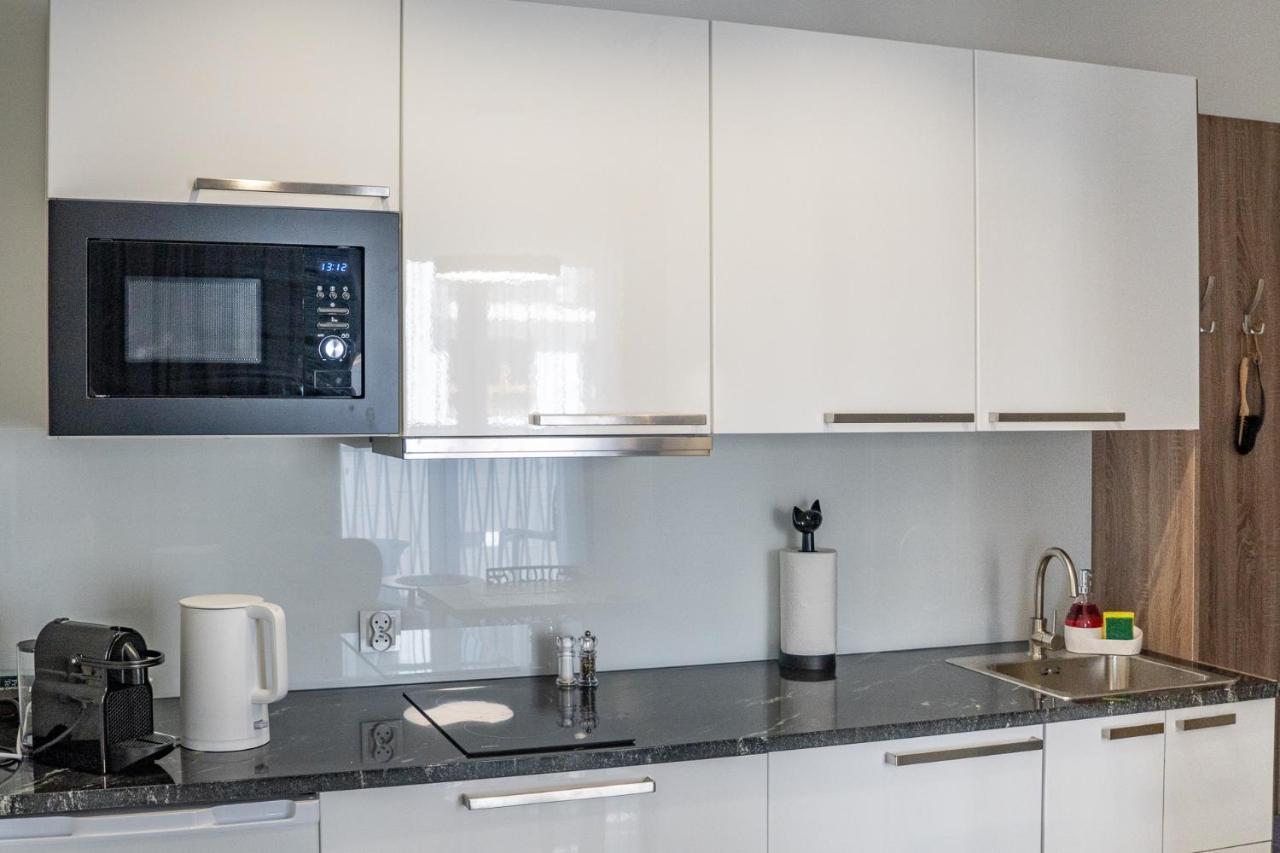 Roadway Silniczna Z Garazem Podziemnym Apartment Келце Екстериор снимка